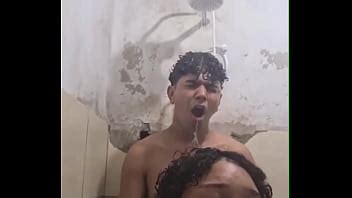 Mi madrastra se siente sola cuando él se va a trabajar XVIDEOS