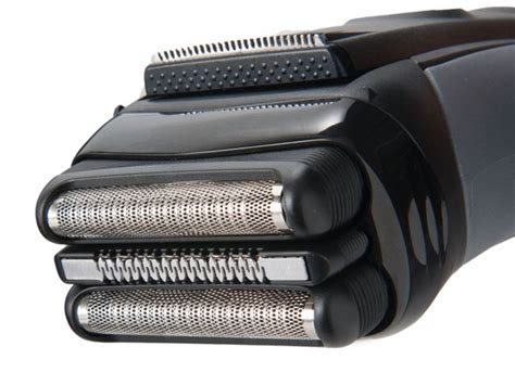 Braun Series 3 320S-4 Shaver + Bonus