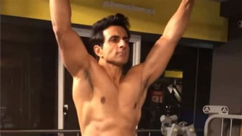 Sonu Sood Flexes His Muscles Giving Major Fitness Goals To Fans In Latest Workout Video Watch