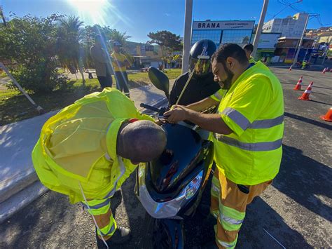 Prefeitura e CCR AutoBAn promovem ação educativa para motociclistas