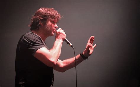 Cest un sujet un peu empoisonné comment Bertrand Cantat revient