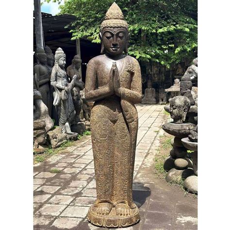 Wundersch Ne Buddhafiguren Aus Stein F R Den Garten Terra Et Ars