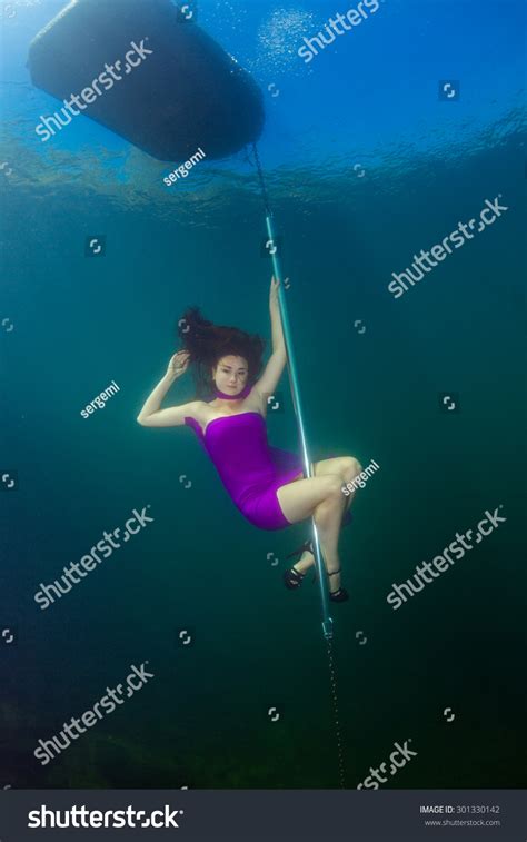 Underwater Striptease Telegraph