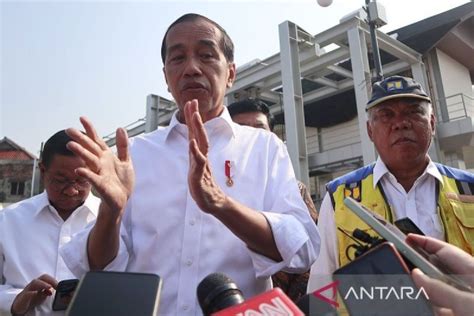 Kemarin Jokowi Soal Kasus Kabasarnas Hingga Latgab Tni Antara News