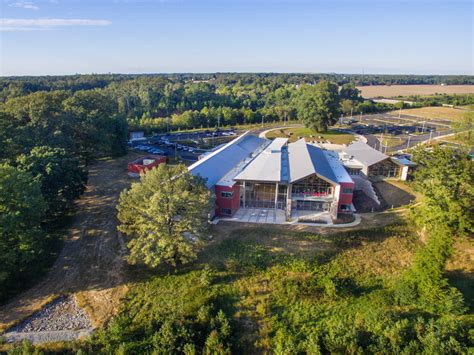 Varina Area Library / BCWH Architects | ArchDaily