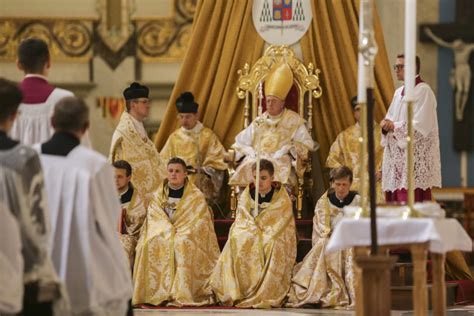 Homilia J E Ks Abp Guido Pozzo Sekretarza Papieskiej Komisji