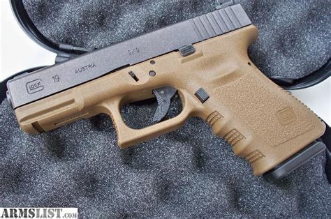 ARMSLIST - Want To Buy: Colored Frame Glock 19