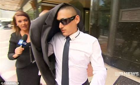 NBN Technician Avoids Jail For Stealing Naked Photos Daily Mail Online