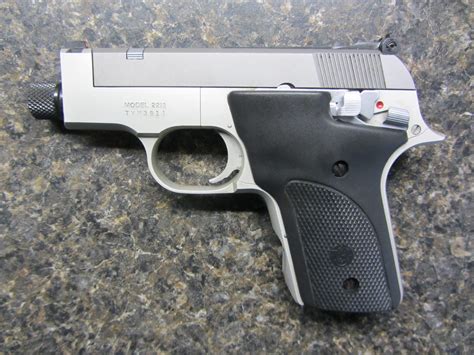 The 2213 and family: why weren't they more popular? | Smith And Wesson ...
