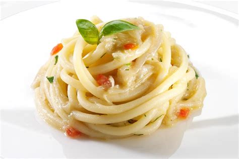 Spaghettoni With Tropea Spring Onions And Hot Pepper