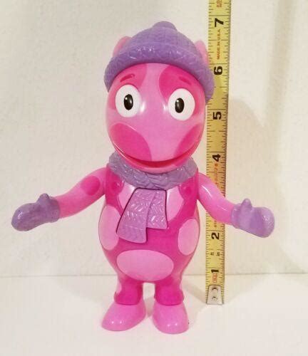 Nickelodeon Backyardigans Artic Explorer Uniqua Talking Singing 2005