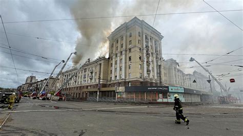 Ukraine Meldet Mehrere Tote Nach Russischem Beschuss Robert Habeck Im