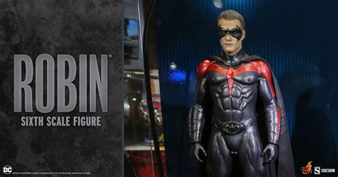 Robin Sixth Scale Figure By Hot Toys Sideshow Collectibles