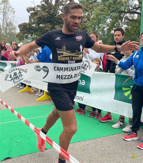 Xhemalaj E Pagu Festeggiano Alla Camminata Di San Luca