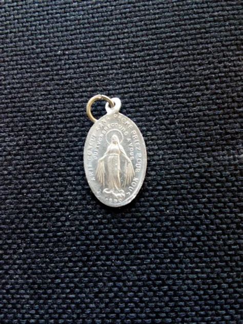 ANCIEN PENDENTIF MÉDAILLE religieuse vierge marie croix coeur EUR 3 80