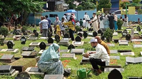 BACAAN Doa Ziarah Kubur Dalam Tulisan Arab Dan Artinya Dilengkapi Adab