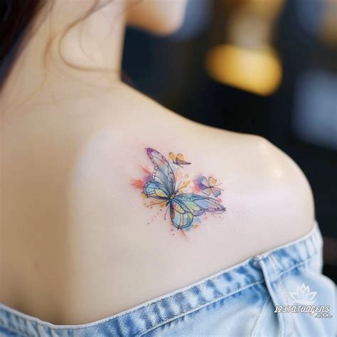 Pequenas e Poderosas 10 Ideias Incríveis de Tatuagens Discretas para