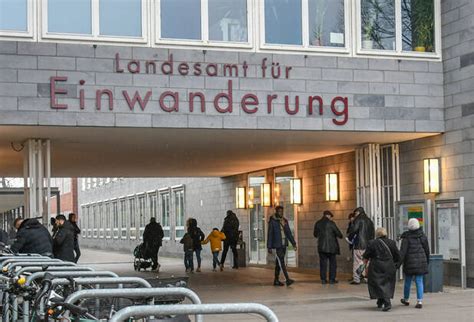 Landesamt Fuer Einwanderung Berlin Fotos Imago