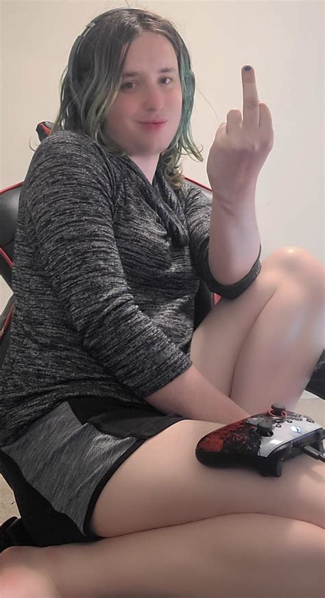 TW Pornstars 2 Pic Claire Rydes Twitter Gamer Hours