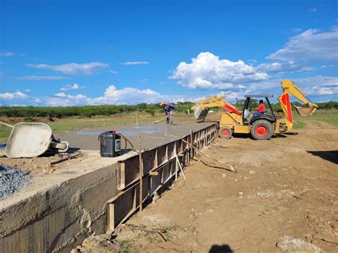 Em Catingueira Construção Da Passagem Molhada No Sítio Castelo Segue