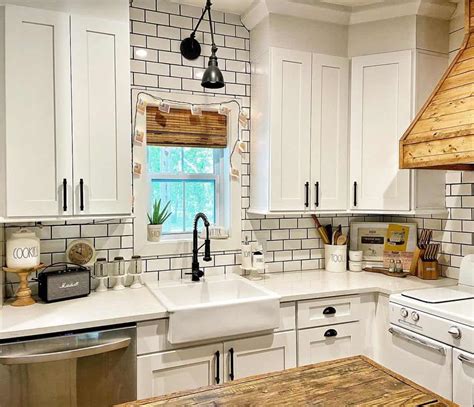 Farmhouse Kitchen With White Sink - Soul & Lane