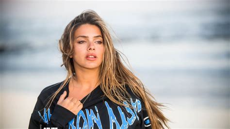 Natalie P Rez Se Muestra En Micro Bikini Ne N Y Paraliza El Caribe Con Su Figura