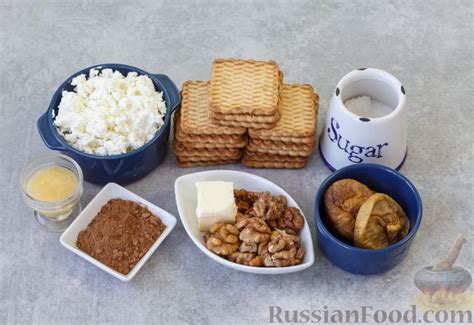 Рецепт: Творожные конфеты с инжиром, орехами и мёдом на RussianFood.com