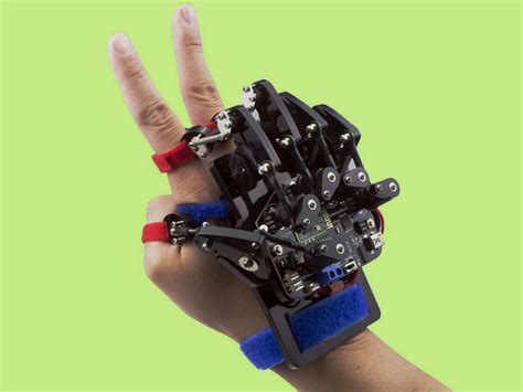 Вещь с AliExpress. Тактическая перчатка для управления роботами