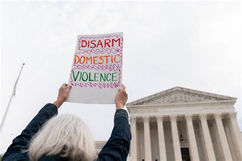 Armes à Feu Les Victimes De Violence Conjugale Peuvent Souffler Un