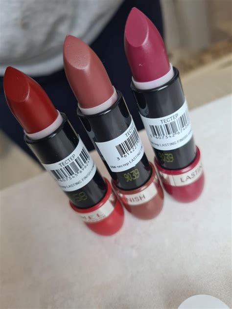 Помада тестер rimmel finish — цена 35 грн в каталоге Помада для губ ...