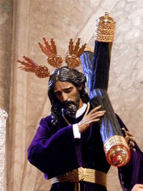 EL SAYON LA LLUVIA IMPIDE LA SALIDA DE NUESTRO PADRE JESÚS NAZARENO EN