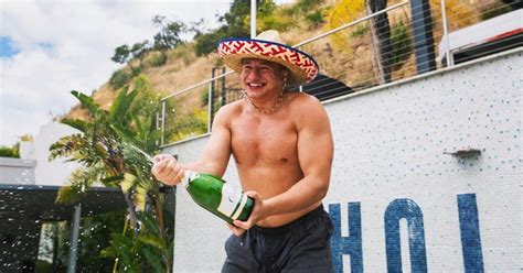 SteveWillDoIts Net Worth: Info on YouTube Star Stephen Deleonardis