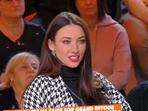 C était trop dur Delphine Wespiser TPMP balance une remarque