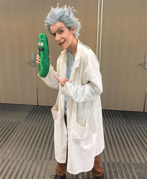 rick sanchez cosplay | Rick sanchez costume, Rick and morty costume ...