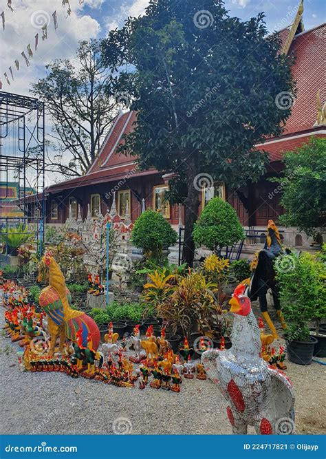 Wat Chedi Ai Kai Egg Boy Temple Nakhon Si Thammarat Thailand Buddhist