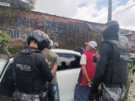 MANABÍ Militares detienen a tres hombres que circulaban con drogas y