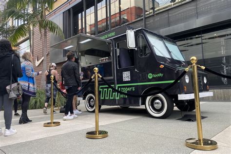 Branded Ice Cream Trucks Roaming Hunger