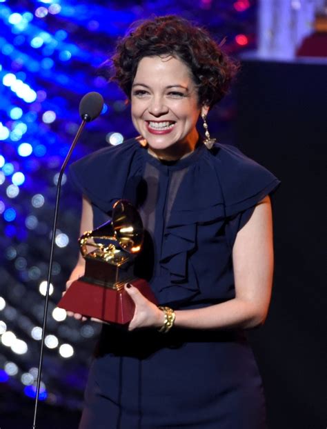 Natalia Lafourcade Recibe Premios Grammy Latino Grupo Milenio