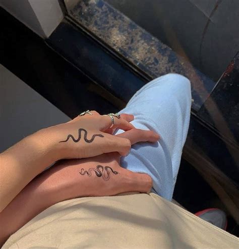 Top Tatuajes De Mujer En La Mano Abzlocal Mx