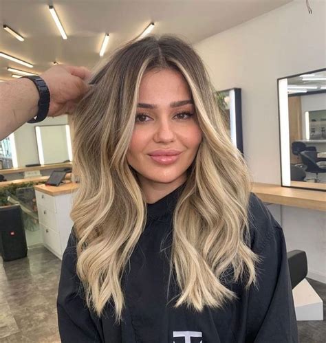 Balyage Long Hair Ash Blonde Hair Balayage Long Hair Highlights