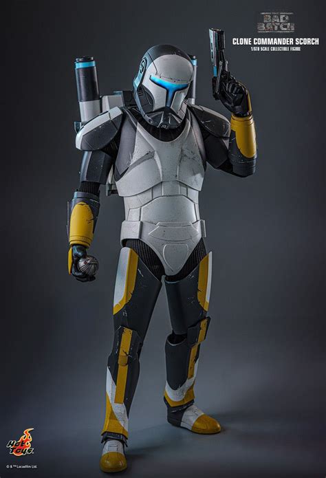 Star Wars Hot Toys Commander Scorch Figure And Hologram Darth Maul Statue The Toyark News