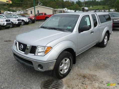 Radiant Silver 2006 Nissan Frontier Se King Cab 4x4 Exterior Photo