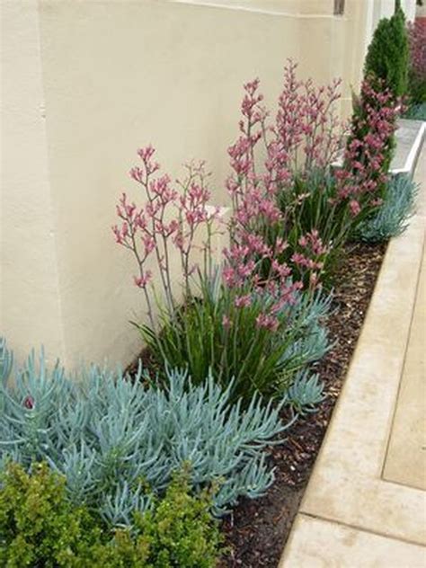 47 Beautiful Flower Beds Design Ideas For Your Front Yard Narrow