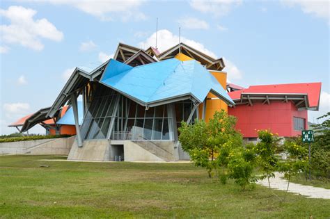 Biomuseo and Smithsonian in Panama City: Celebrating Biodiversity - Joy ...