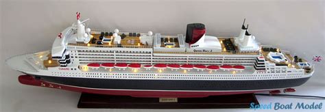 Queen Mary 2 Cruise Ship Model With Lights 39 3