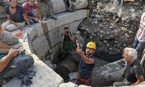 Come I Bronzi Di Riace La Straordinaria Scoperta A San Casciano Che