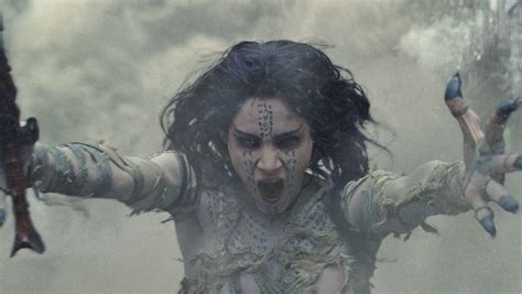 The Mummy Sofia Boutella Holds Power Over Tom Cruise