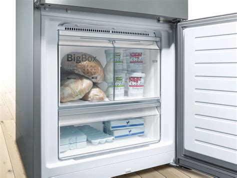 Холодильник NoFrost Bosch KGN56LB31U - купить холодильники Бош в городе ...