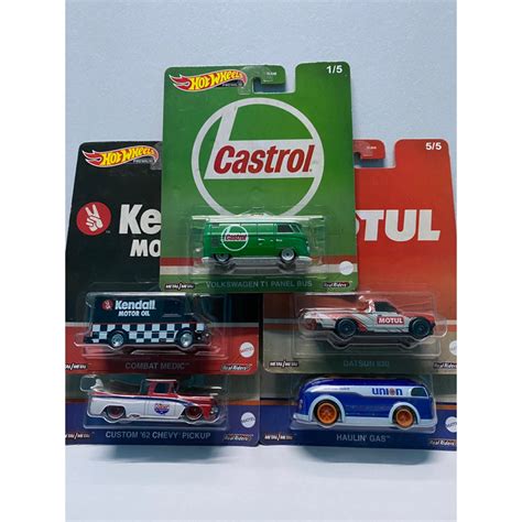 Hot Wheels Pop Culture Premium Card Vintage Oil Vw T Panel Bus Chevy Pickup Combat Medic