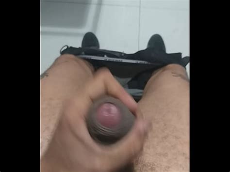 Tocando Uma No Banheiro Do Trabalho XVIDEOS
